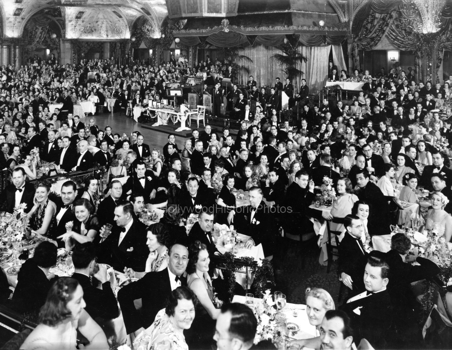 Academy Awards 1939 11th Annual Awards Biltmore Hotel.jpg